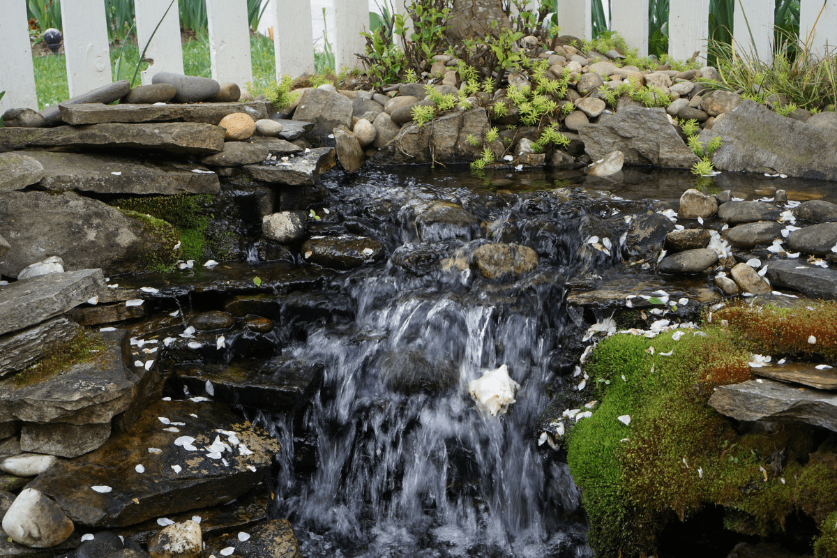 Small Corner Yard Waterfall Pond Idea 13